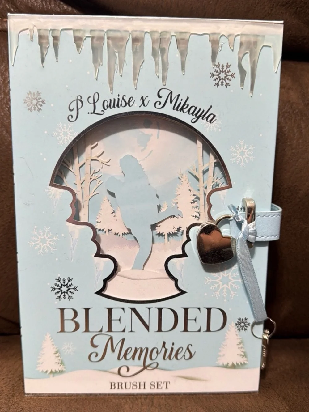 P. Louise X Mikayla Blended Memories Brush Set - Light Blue